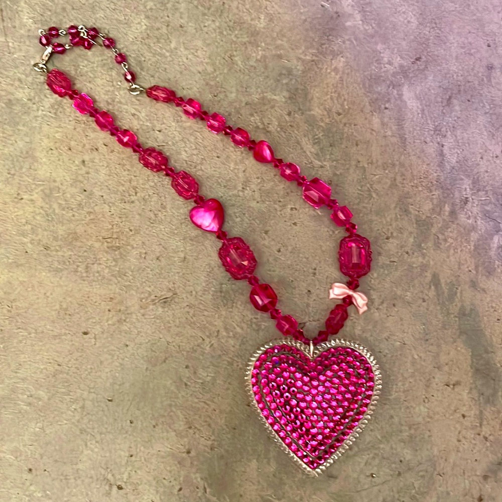 Tarina Tarantino pink Swarovski rhinestone Valentines Day heart necklace XL - Picture 8 of 17